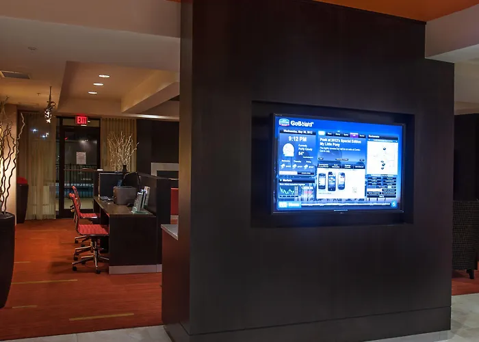 Courtyard By Marriott Lakeland